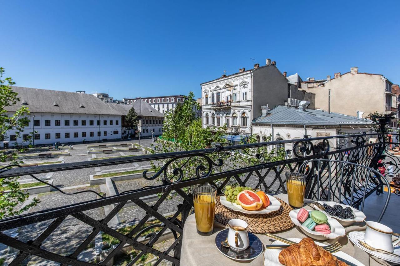 Holt Old Town Suites With Balcony Bukarest Exteriör bild